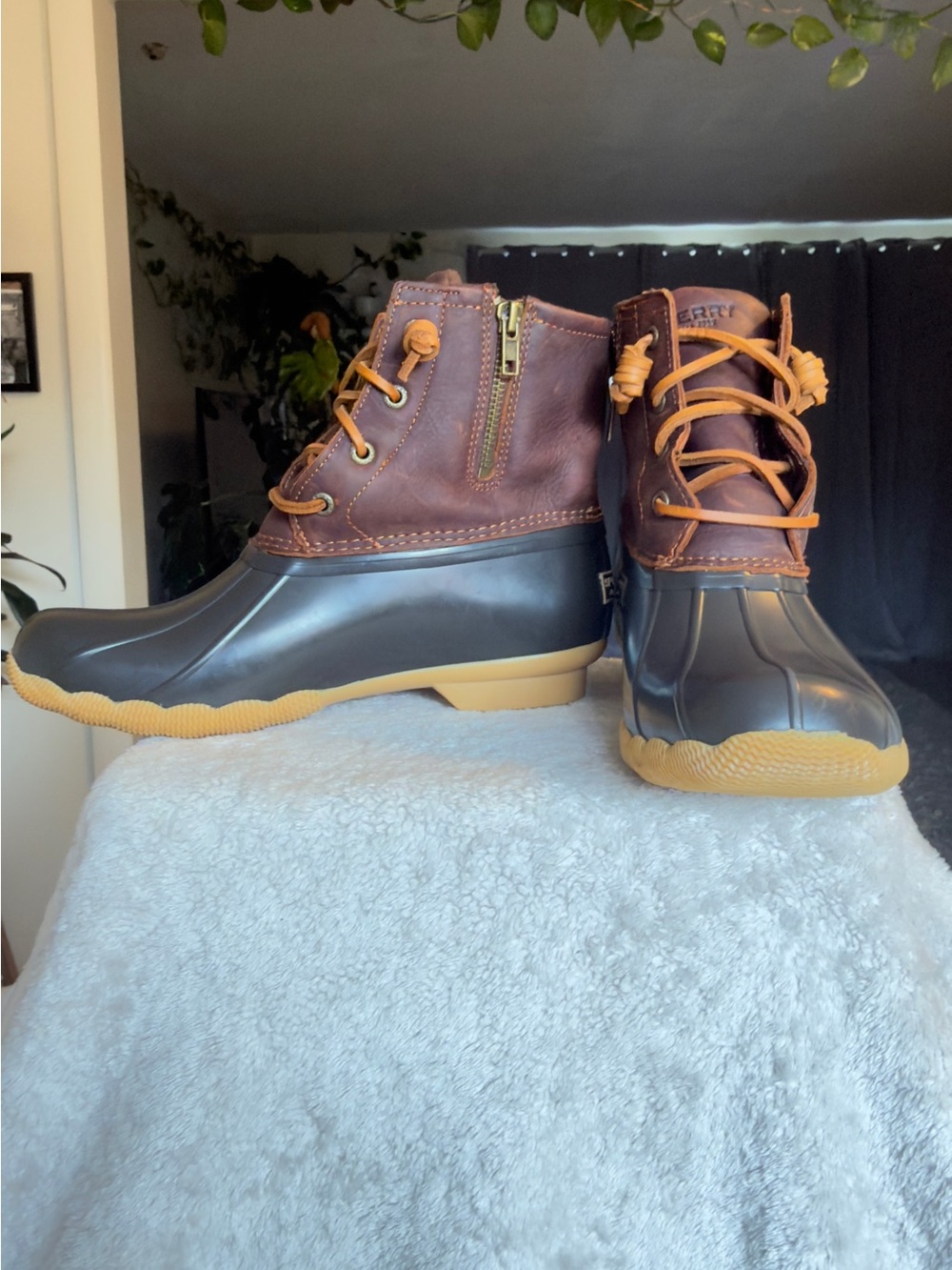 Sperry Saltwater Waterproof Leather Duck Boots 7.5